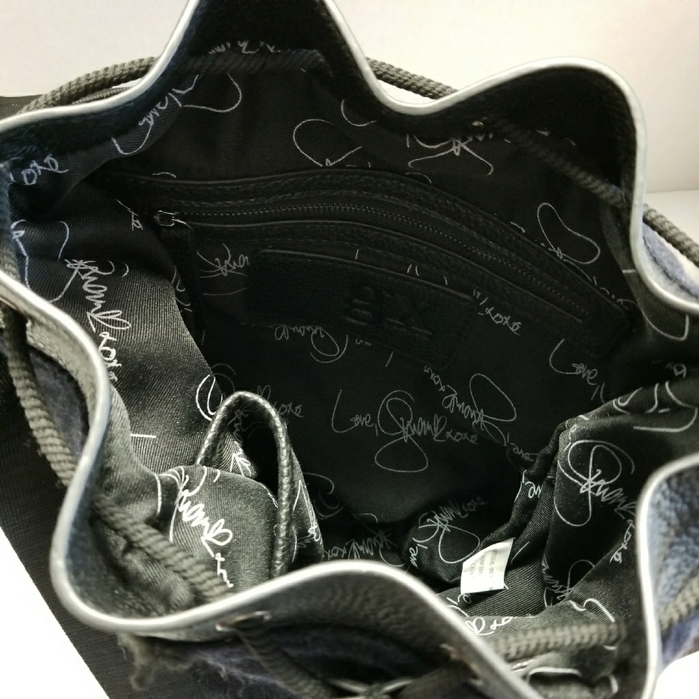 GX by Gwen Stefani Bucket Bag - Picture 5 of 6